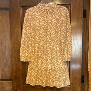 Jude Connally Tan and White Patterned Tiered Dress SZ M